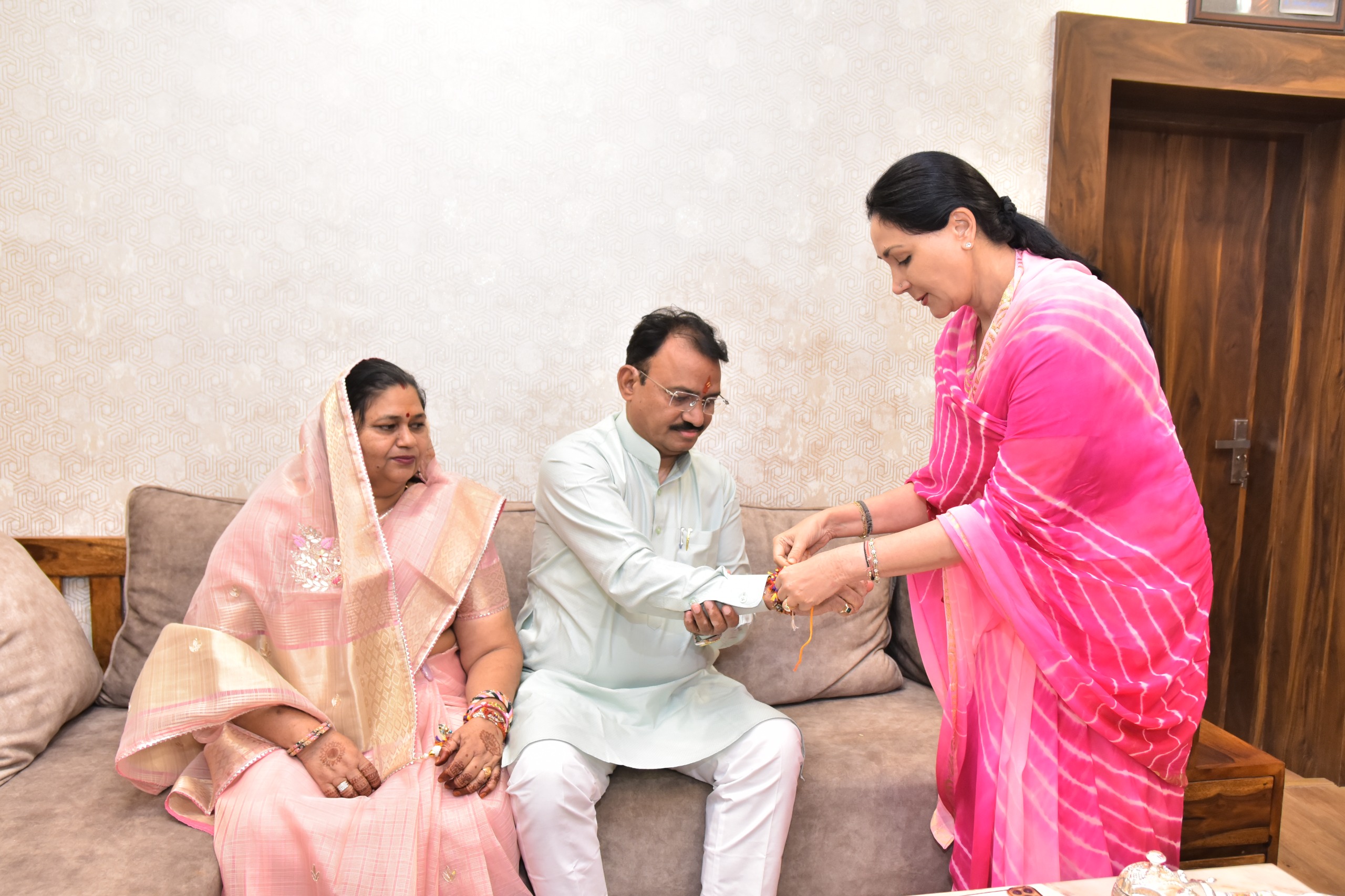 209415_HomePage_bf19740e-c3e1-492e-afb3-34f176a839a1